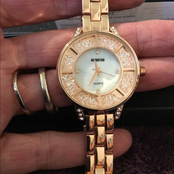 NWT Croton “Manhattan” Rose Gold Panther Link Watch, 7 1/2” - Picture 3 of 12